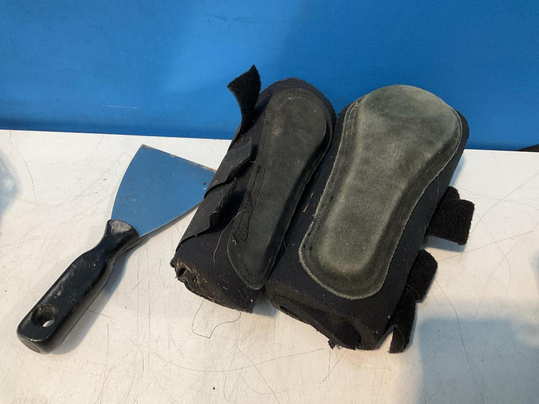 Photo '10' of Miscellaneous Items - Photo Frames, Horse Riding Items or Similar Etc Photo '10' of Miscellaneous Items - Photo Frames, Horse Riding Items or Similar Etc