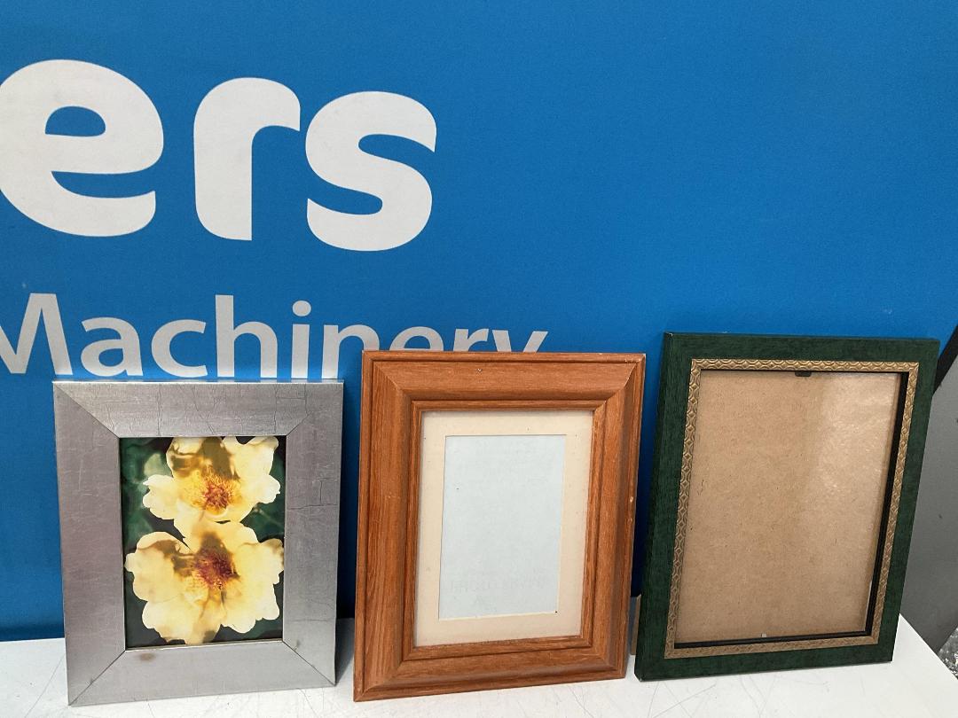 Photo '13' of Miscellaneous Items - Photo Frames, Horse Riding Items or Similar Etc Photo '13' of Miscellaneous Items - Photo Frames, Horse Riding Items or Similar Etc