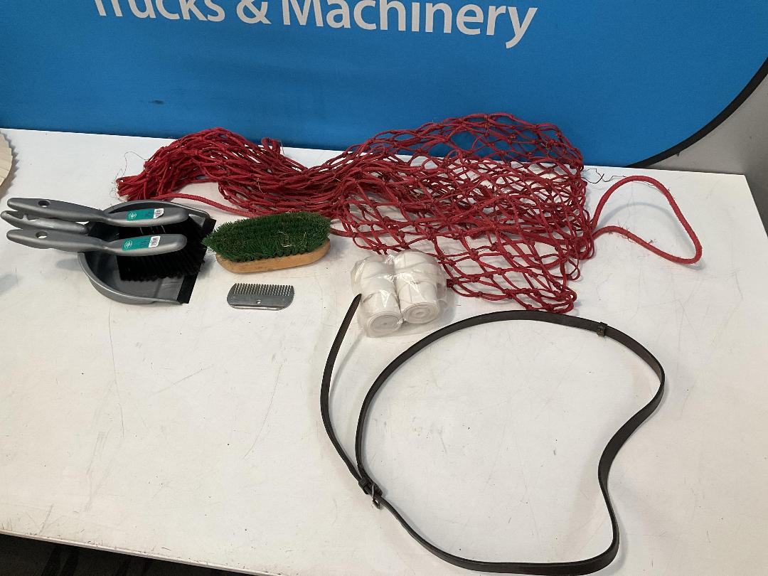 Photo '15' of Miscellaneous Items - Photo Frames, Horse Riding Items or Similar Etc Photo '15' of Miscellaneous Items - Photo Frames, Horse Riding Items or Similar Etc