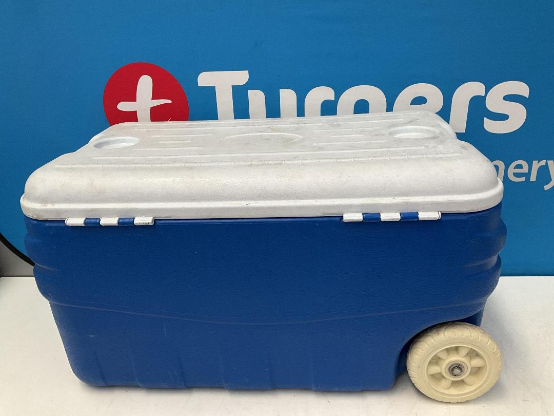 Photo '9' of Blue/White Coloured Chilly Bin on Wheels