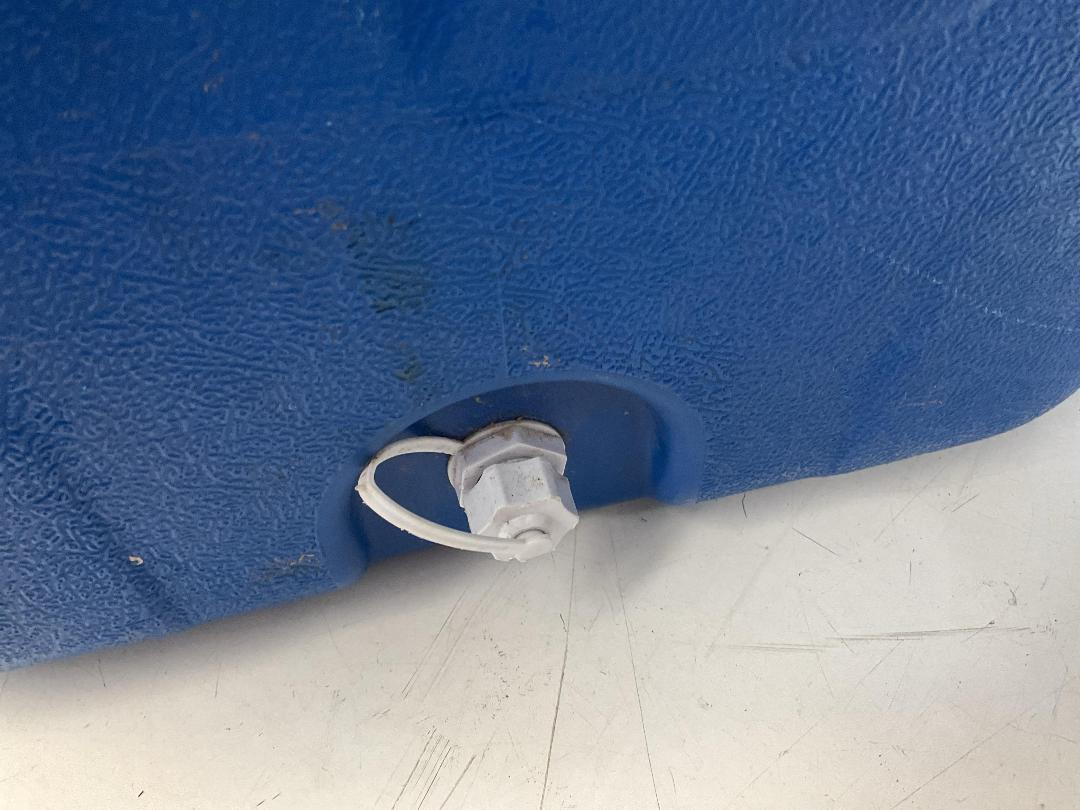 Photo '8' of Blue/White Coloured Chilly Bin on Wheels