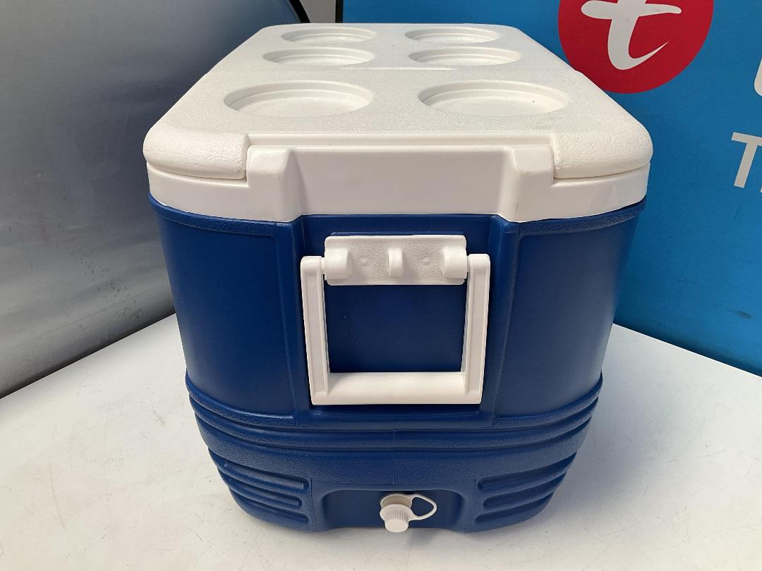 Photo '9' of Pinnacle 57Ltr Chilly Bin