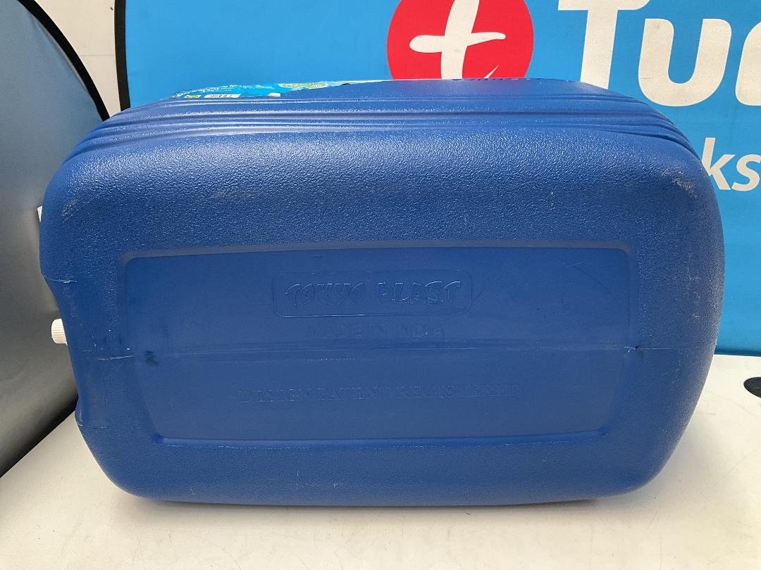 Photo '14' of Pinnacle 57Ltr Chilly Bin