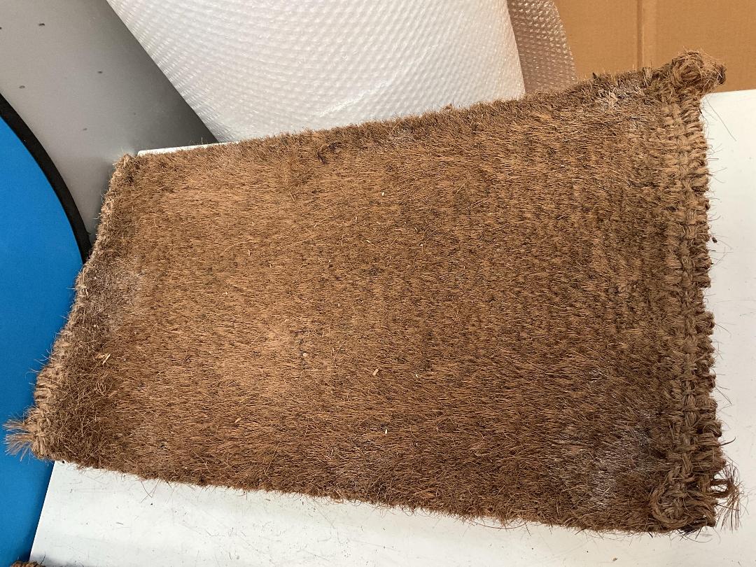 Photo '7' of Coleman Dual Fuel Lamp, 2x Buckets and 3x Doormats