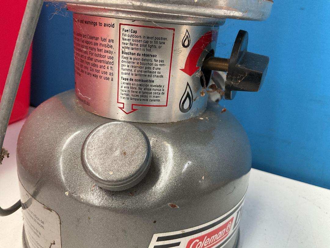 Photo '18' of Coleman Dual Fuel Lamp, 2x Buckets and 3x Doormats