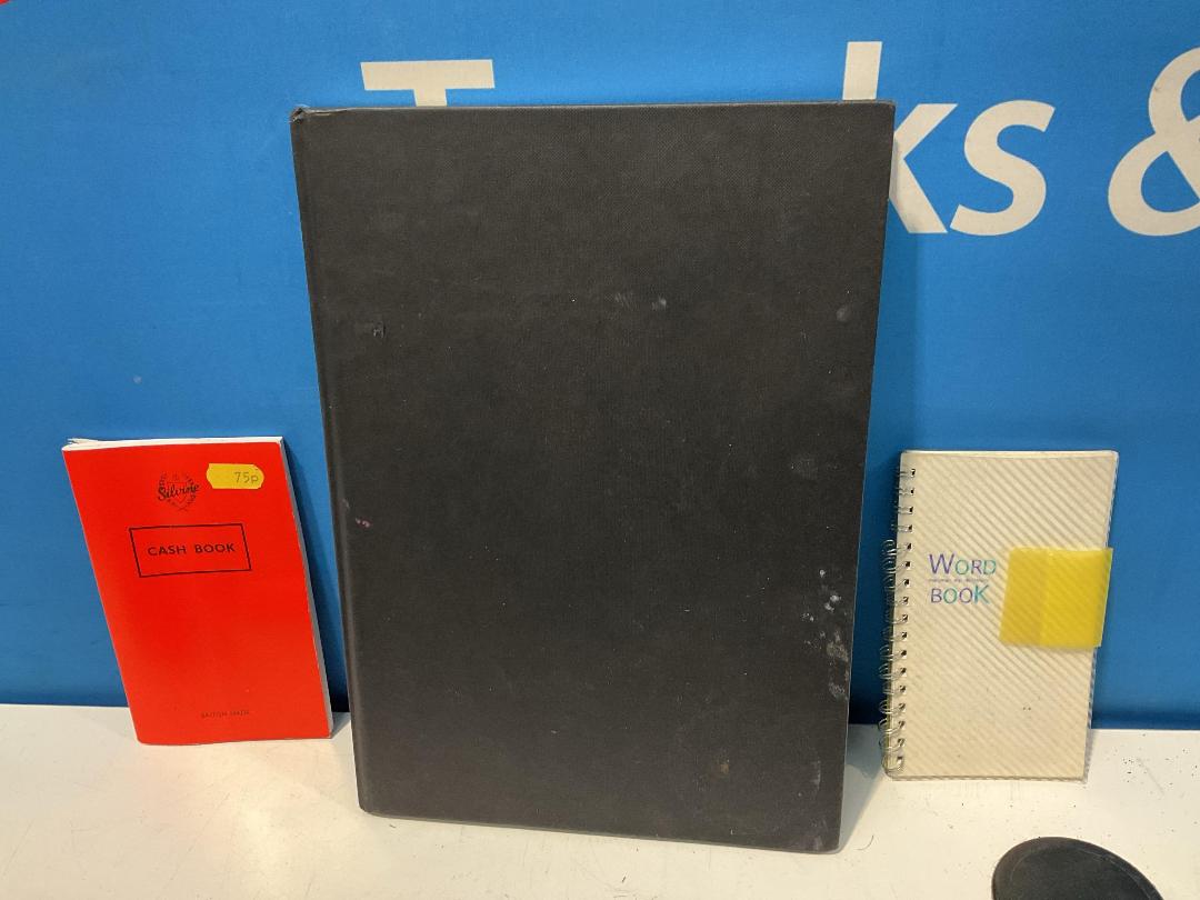 Photo '9' of Miscellaneous Items - Picture, Bags Etc