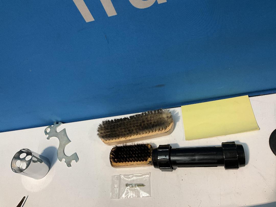 Photo '11' of Miscellaneous Items - Picture, Bags Etc