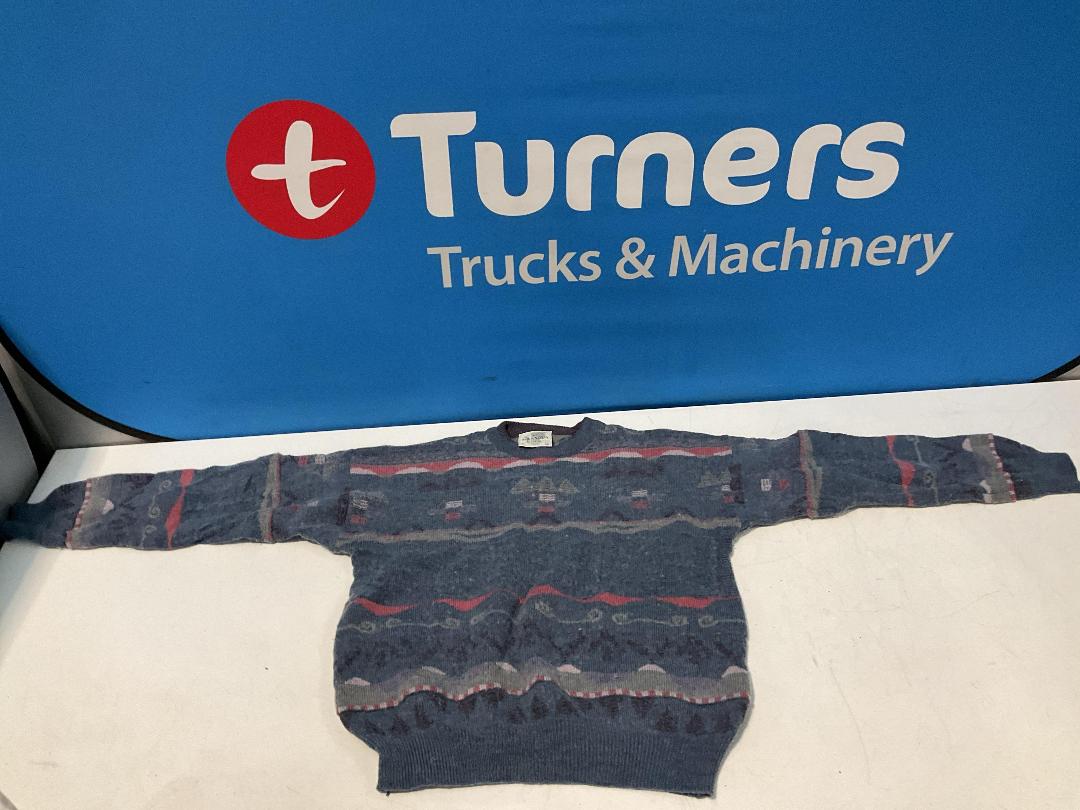 Photo '18' of Miscellaneous Items - Picture, Bags Etc