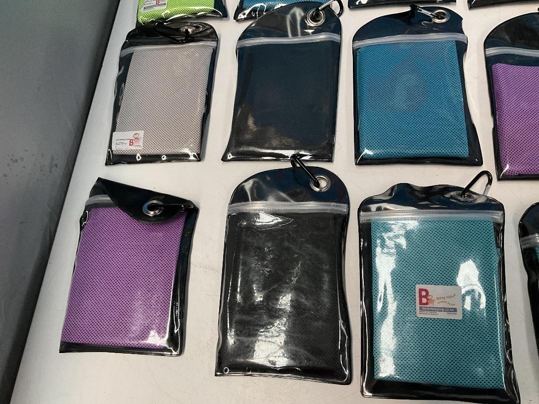 Photo '3' of 32x Assorted Coloured Travel Sweat Towels or Similar- *NEW*