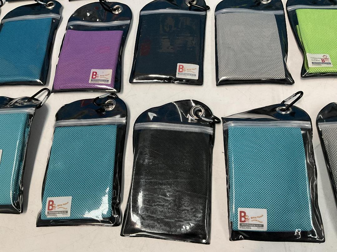 Photo '5' of 32x Assorted Coloured Travel Sweat Towels or Similar- *NEW*