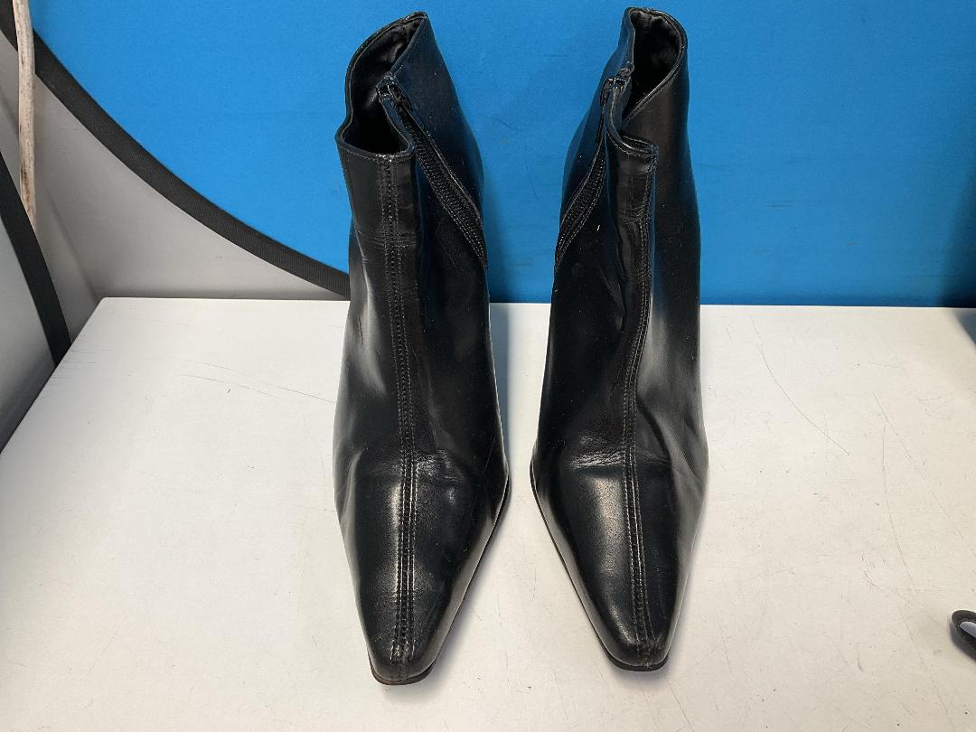 Photo '9' of Misc Household Items - Car Seat Back Massager/Seat Cushion or Similar Etc