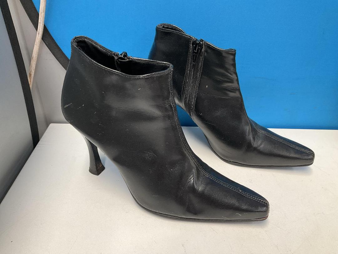 Photo '10' of Misc Household Items - Car Seat Back Massager/Seat Cushion or Similar Etc