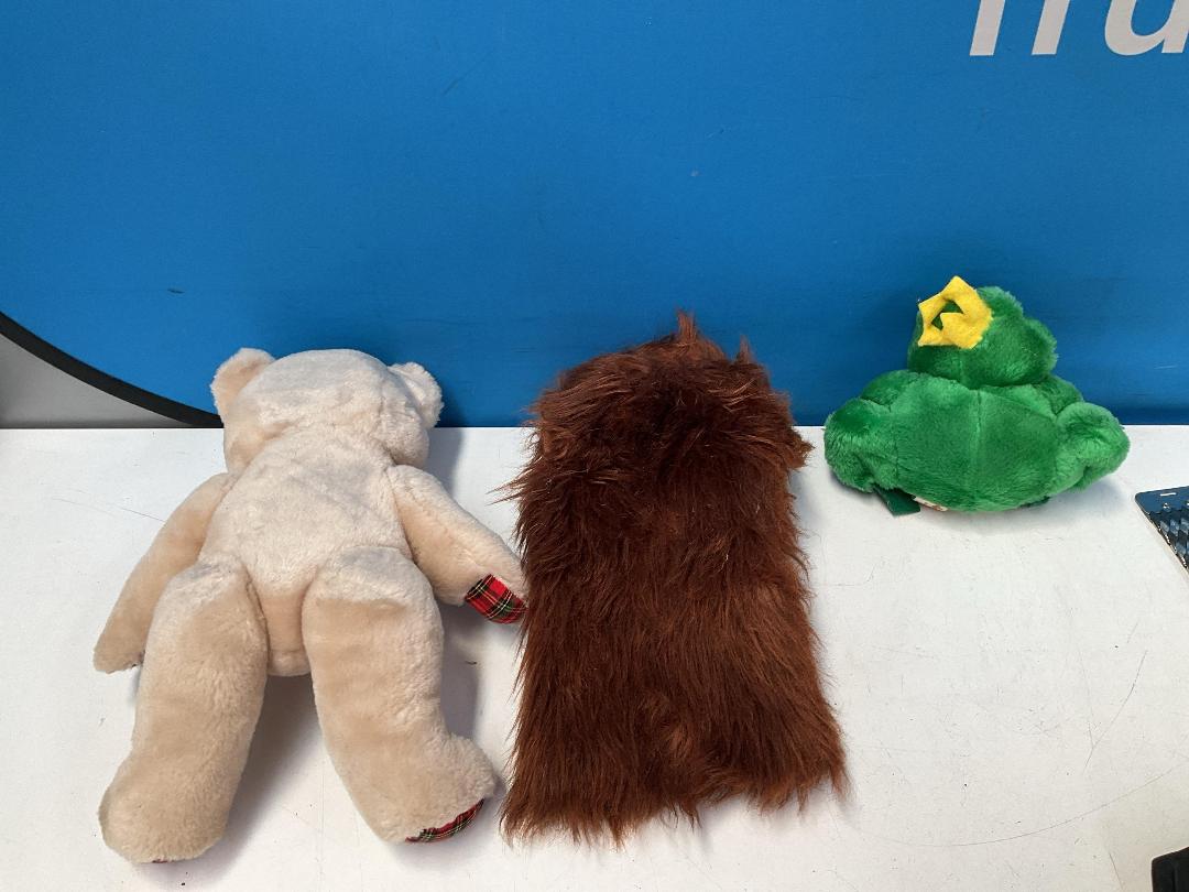 Photo '15' of Miscellaneous Items - Soft Toys Etc