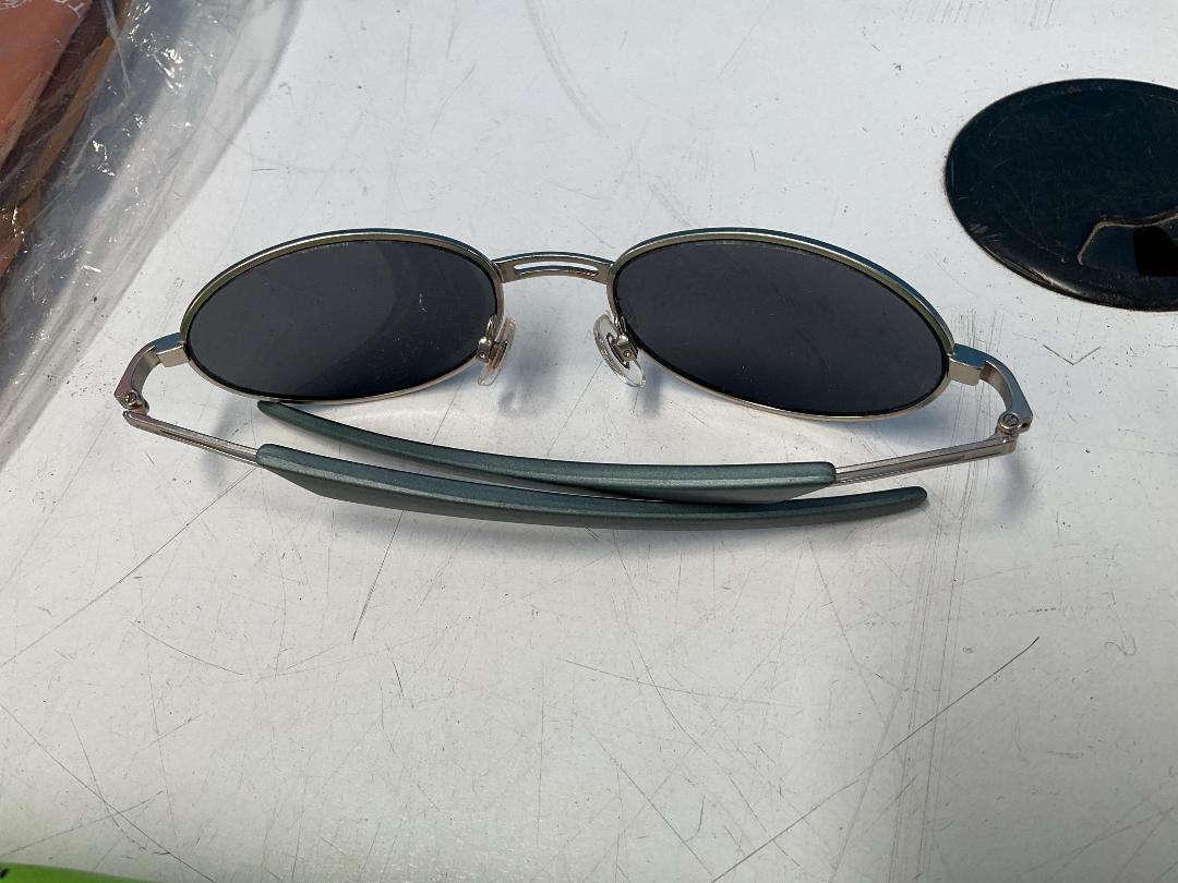 Photo '14' of Miscellaneous Items - Books, Pillow Etc