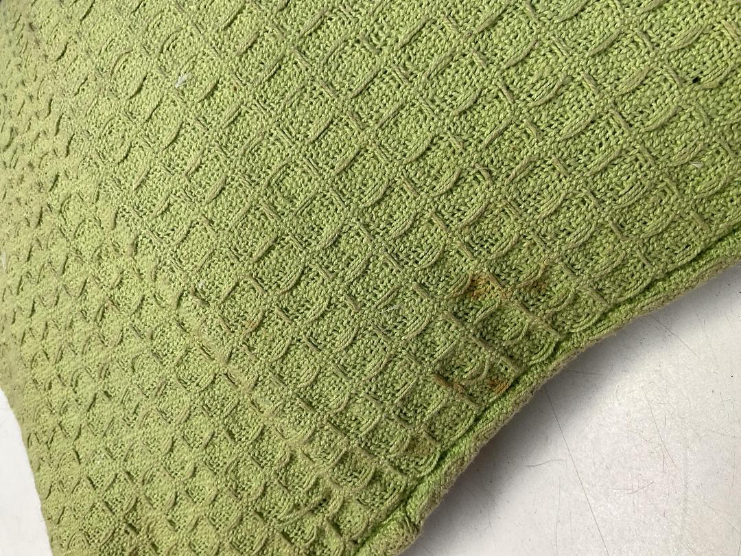 Photo '22' of Miscellaneous Items - Books, Pillow Etc