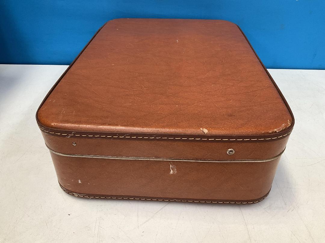 Photo '19' of Marco Polo Blue Coloured Suitcase and a Brown Coloured Suitcase