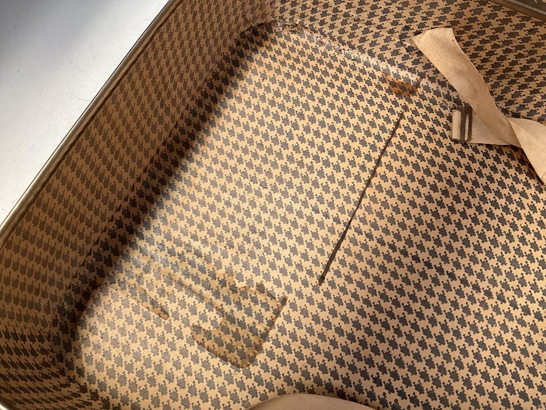 Photo '24' of Marco Polo Blue Coloured Suitcase and a Brown Coloured Suitcase