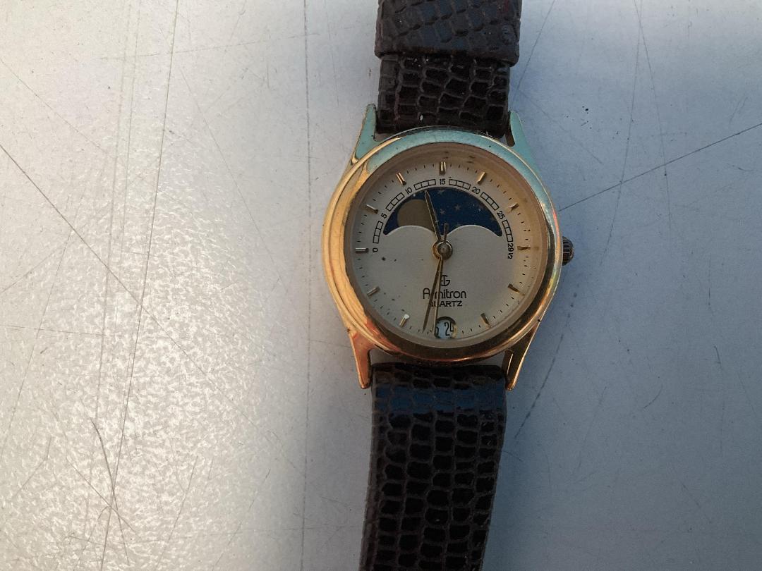 Photo '10' of Assortment of Miscellaneous Items - Books Etc