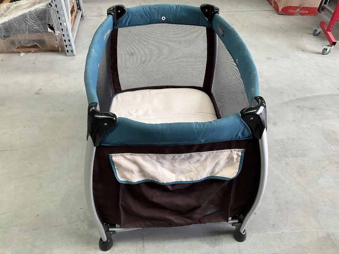 Photo '13' of Baby Cino Portable Cot