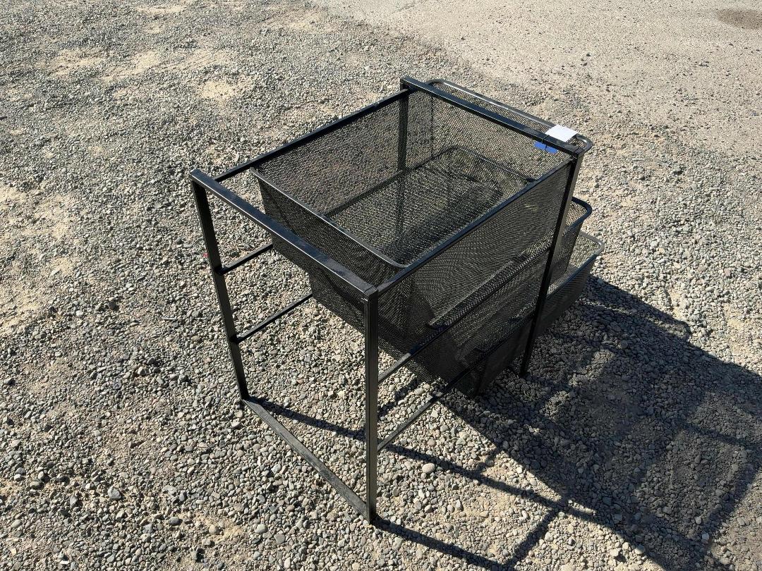 Photo '4' of 3 Shelf Mesh Storage