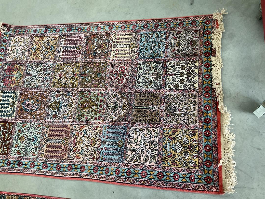 Photo '5' of 2x Rugs/Mats