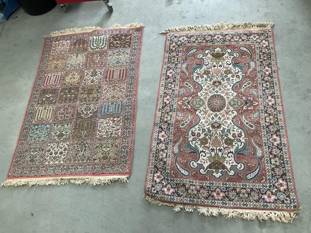 Photo '11' of 2x Rugs/Mats