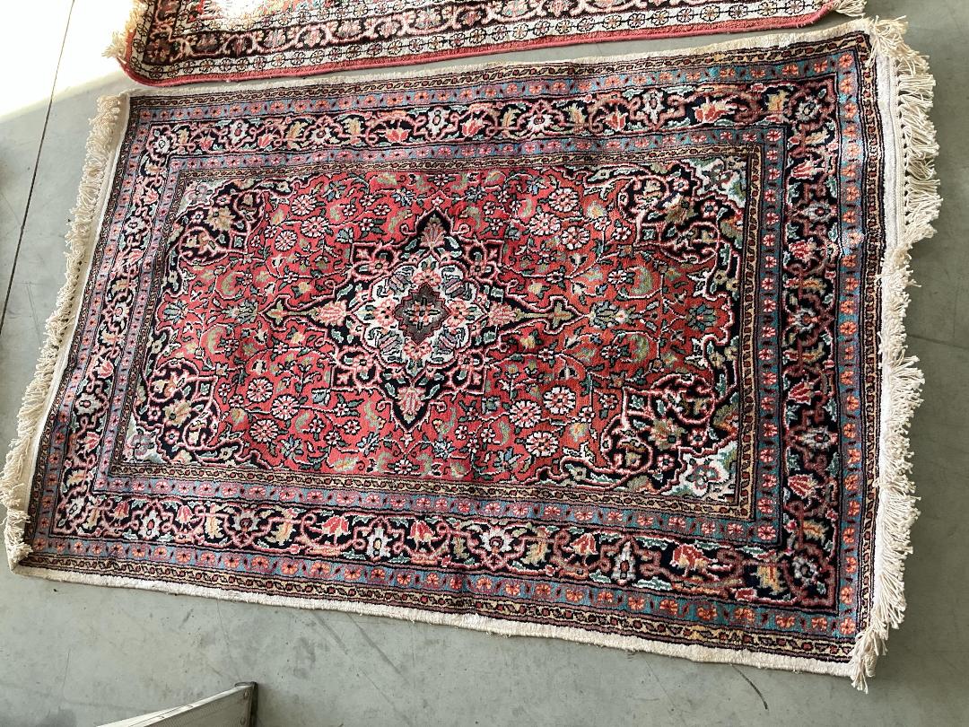 Photo '7' of 3x Rugs/Mats