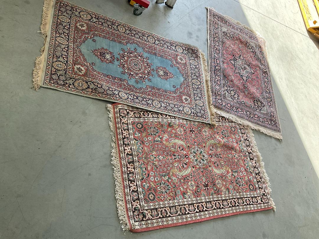 Photo '11' of 3x Rugs/Mats