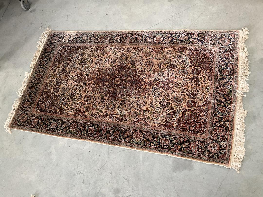 Photo '8' of 2x Household Rugs/Mats