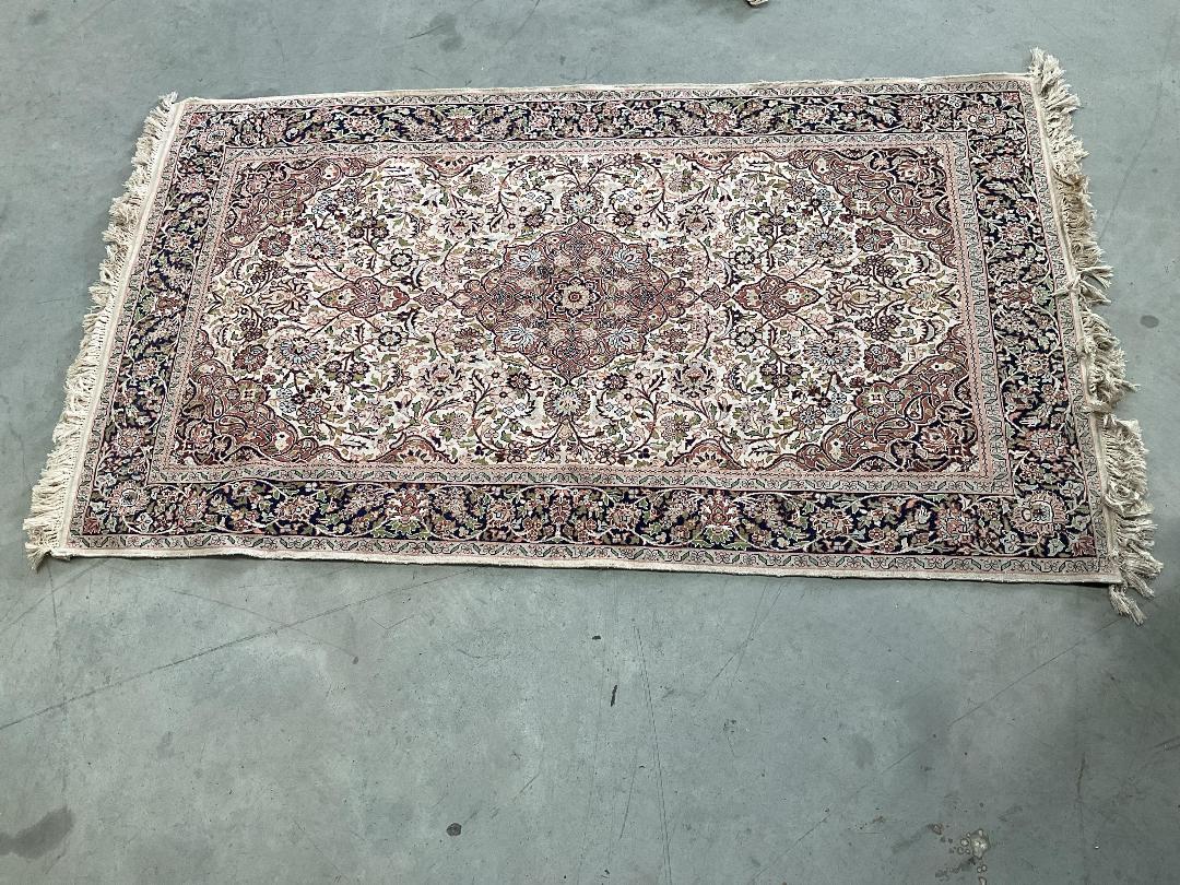 Photo '15' of 2x Household Rugs/Mats