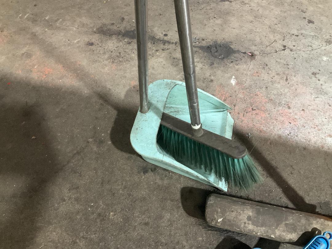 Photo '4' of Brooms and Dustpans Photo '4' of Brooms and Dustpans