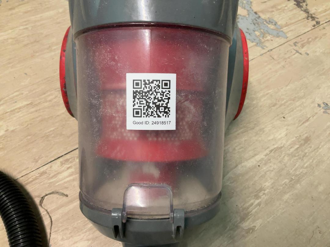 Photo '4' of Living & Co Vacuum