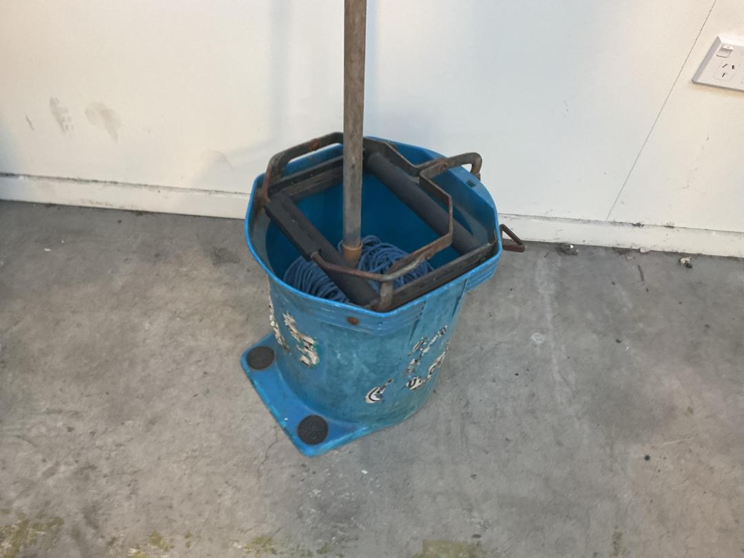 Photo '5' of Blue Mop and bucket Photo '5' of Blue Mop and bucket