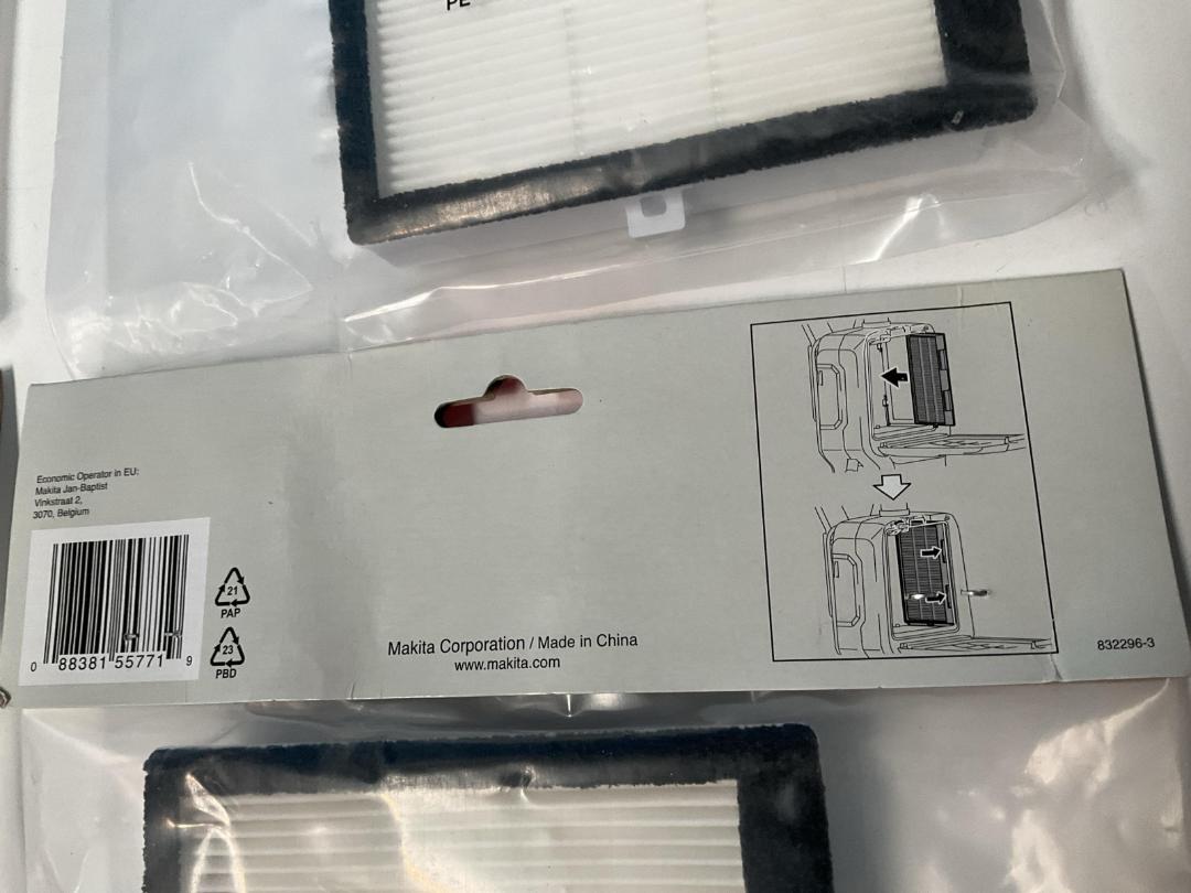 Photo '8' of 8x Makita Filters for Backpack Vacuum - 191D12-9 Photo '8' of 8x Makita Filters for Backpack Vacuum - 191D12-9