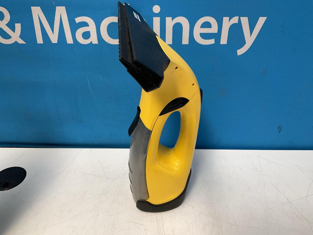 Photo '16' of Karcher WV2 Premium Cordless Window Vac - Possibly Use for Parts Only Photo '16' of Karcher WV2 Premium Cordless Window Vac - Possibly Use for Parts Only