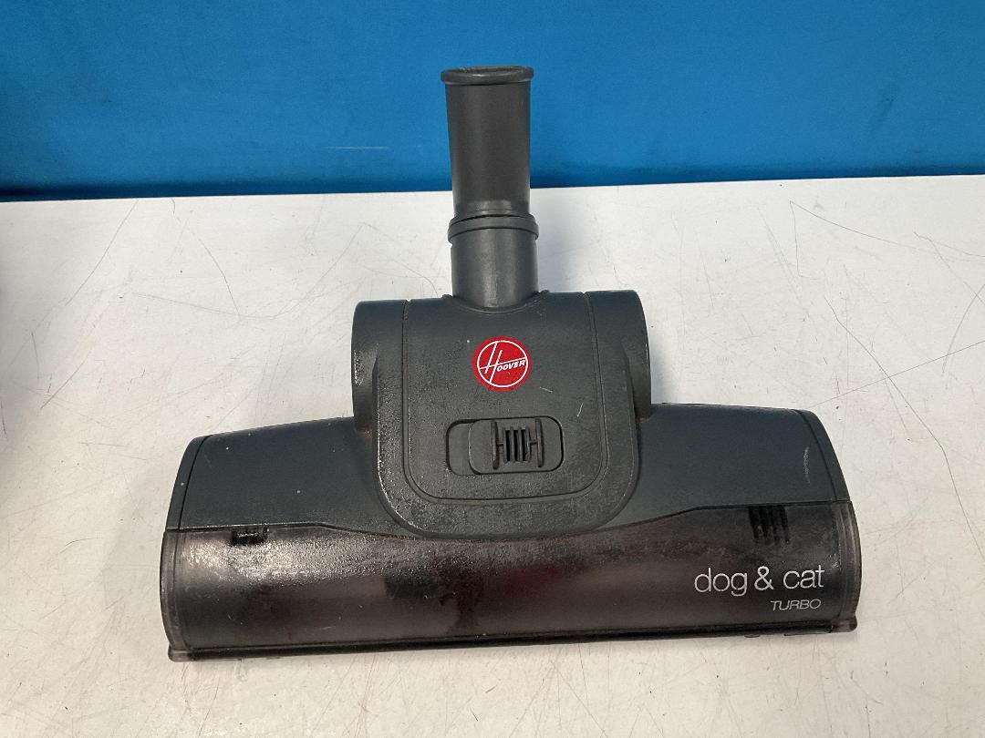 Photo '3' of Hoover Dog and Cat Turbo Vacuum Cleaner - Model 5016 - Bagless Photo '3' of Hoover Dog and Cat Turbo Vacuum Cleaner - Model 5016 - Bagless