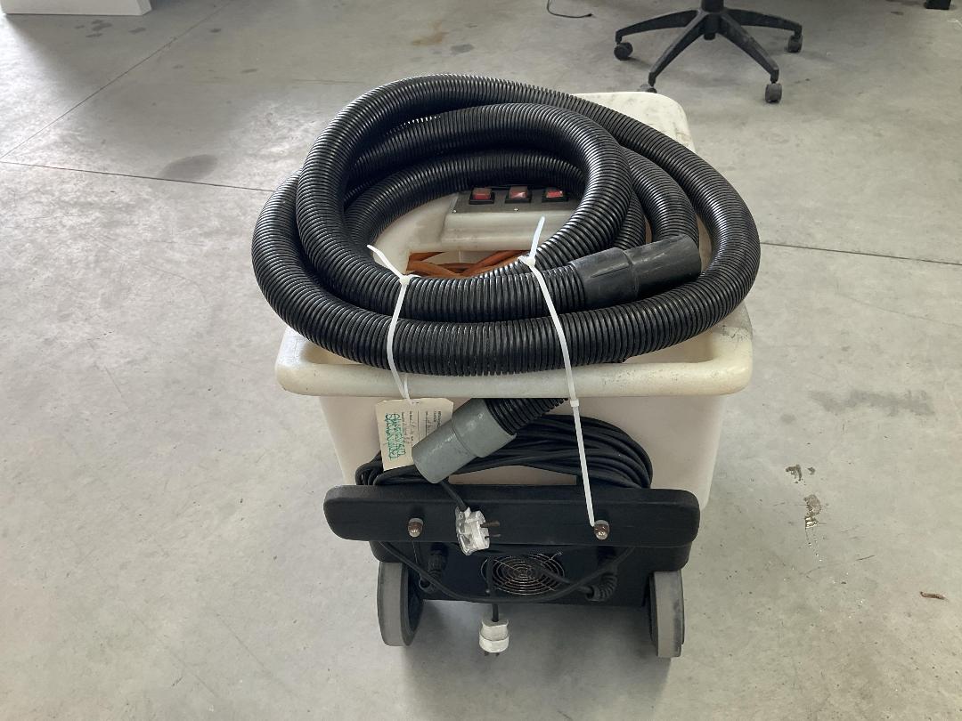 Photo '6' of US Products - Cobra Carpet Extractor