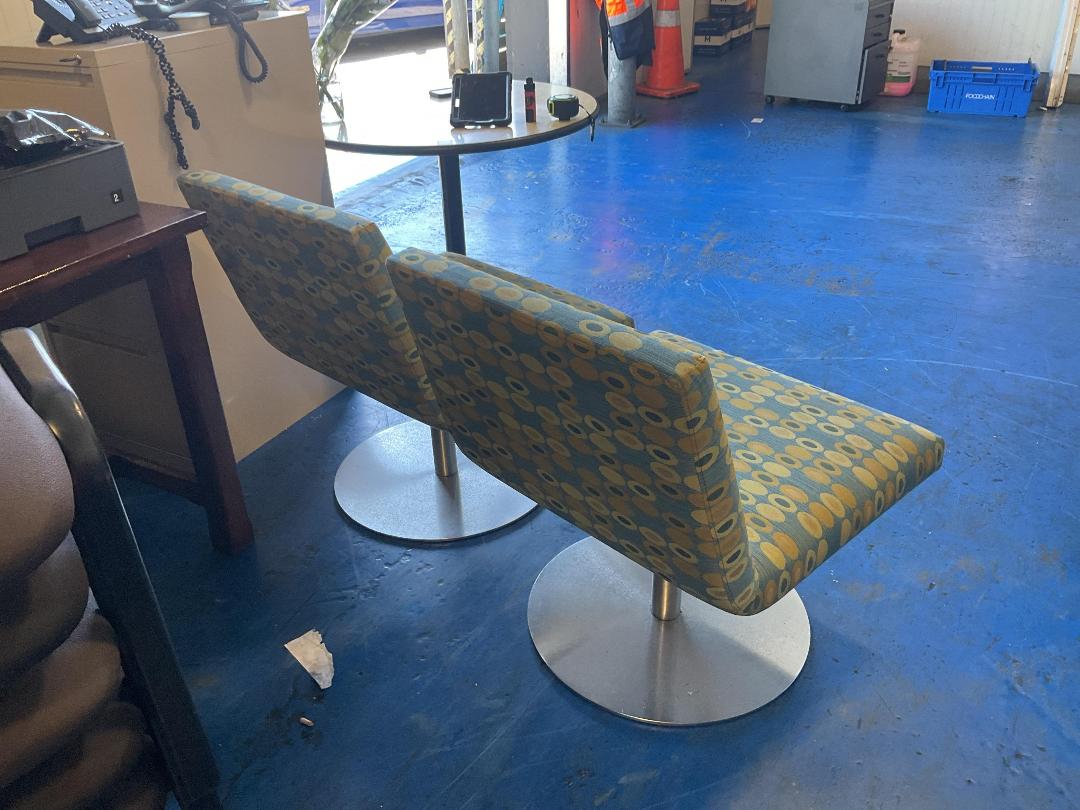 Photo '3' of 2x Groovy Chairs Photo '3' of 2x Groovy Chairs