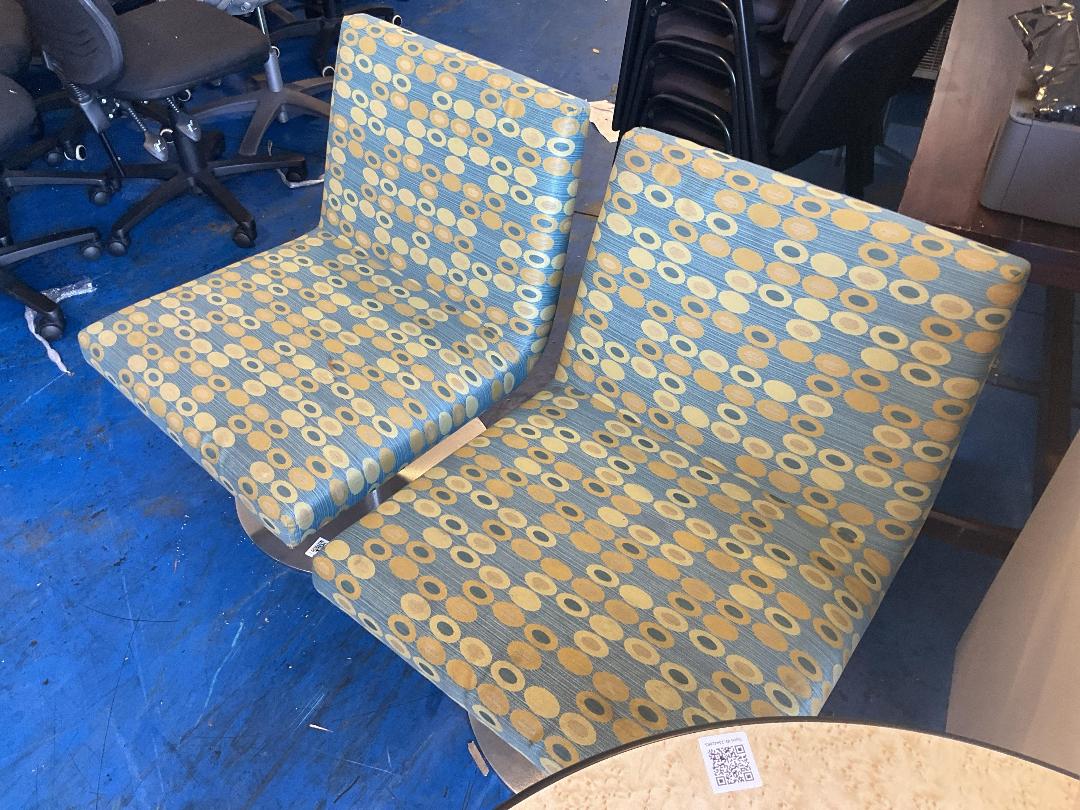 Photo '4' of 2x Groovy Chairs Photo '4' of 2x Groovy Chairs