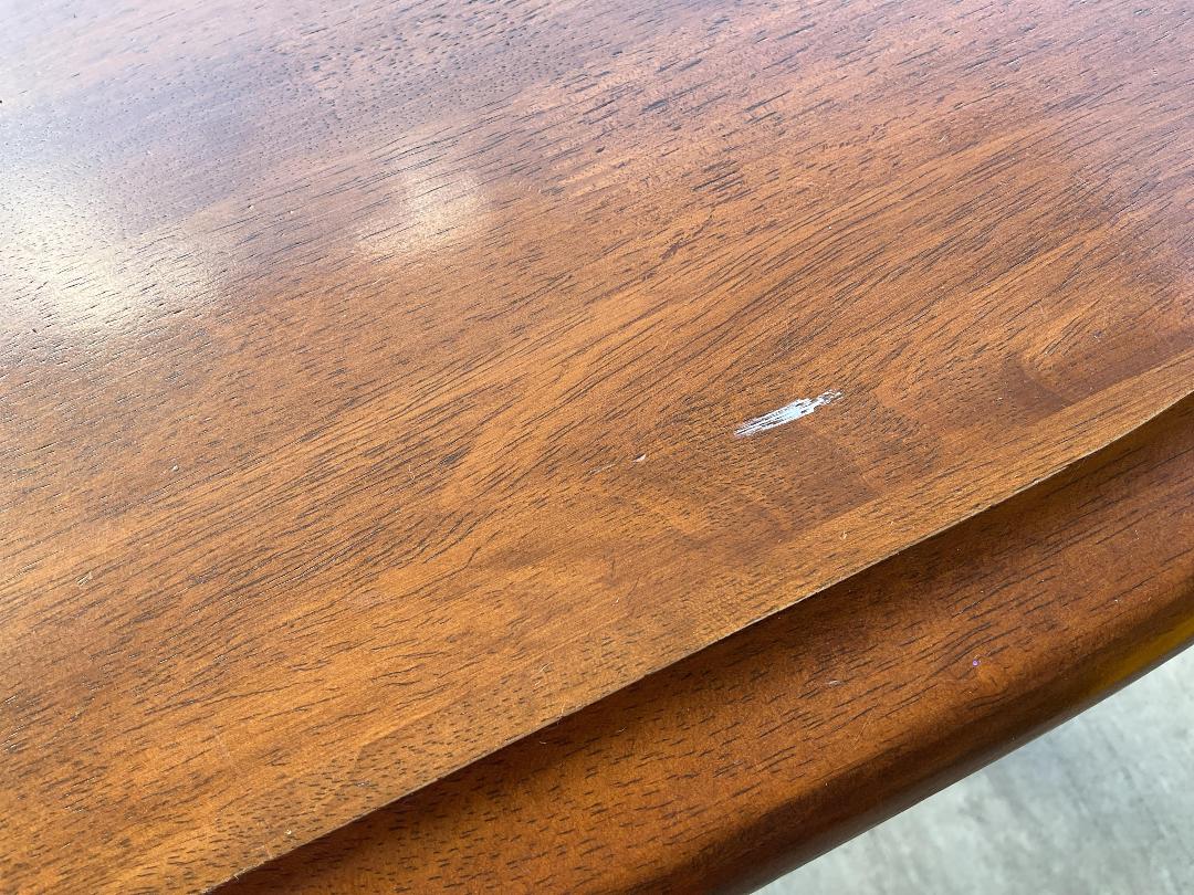 Photo '5' of Wooden-Like Dining Table