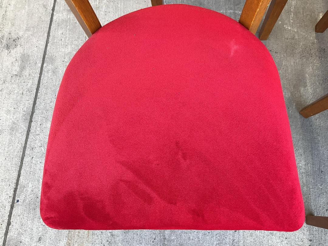 Photo '2' of 6x Wooden-Like/Red Coloured Dining Room Chairs