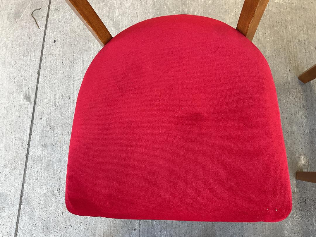 Photo '10' of 6x Wooden-Like/Red Coloured Dining Room Chairs