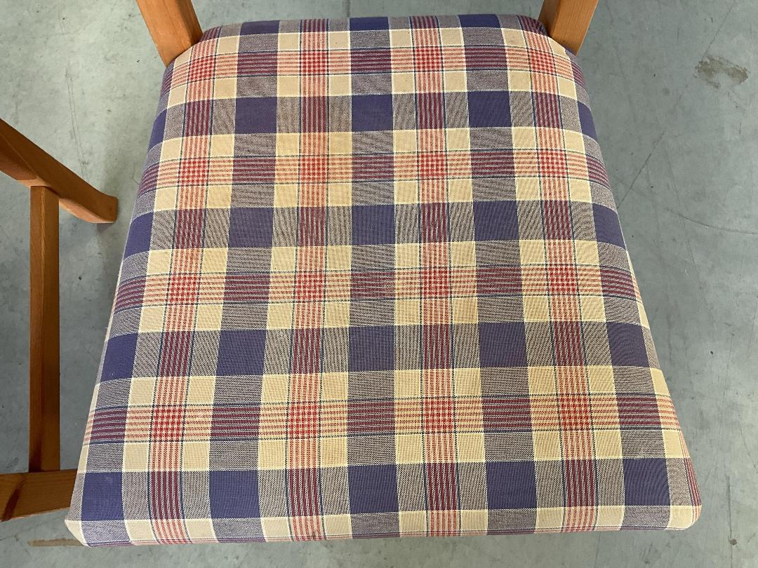 Photo '4' of 2x Wooden-Like Dining Chairs