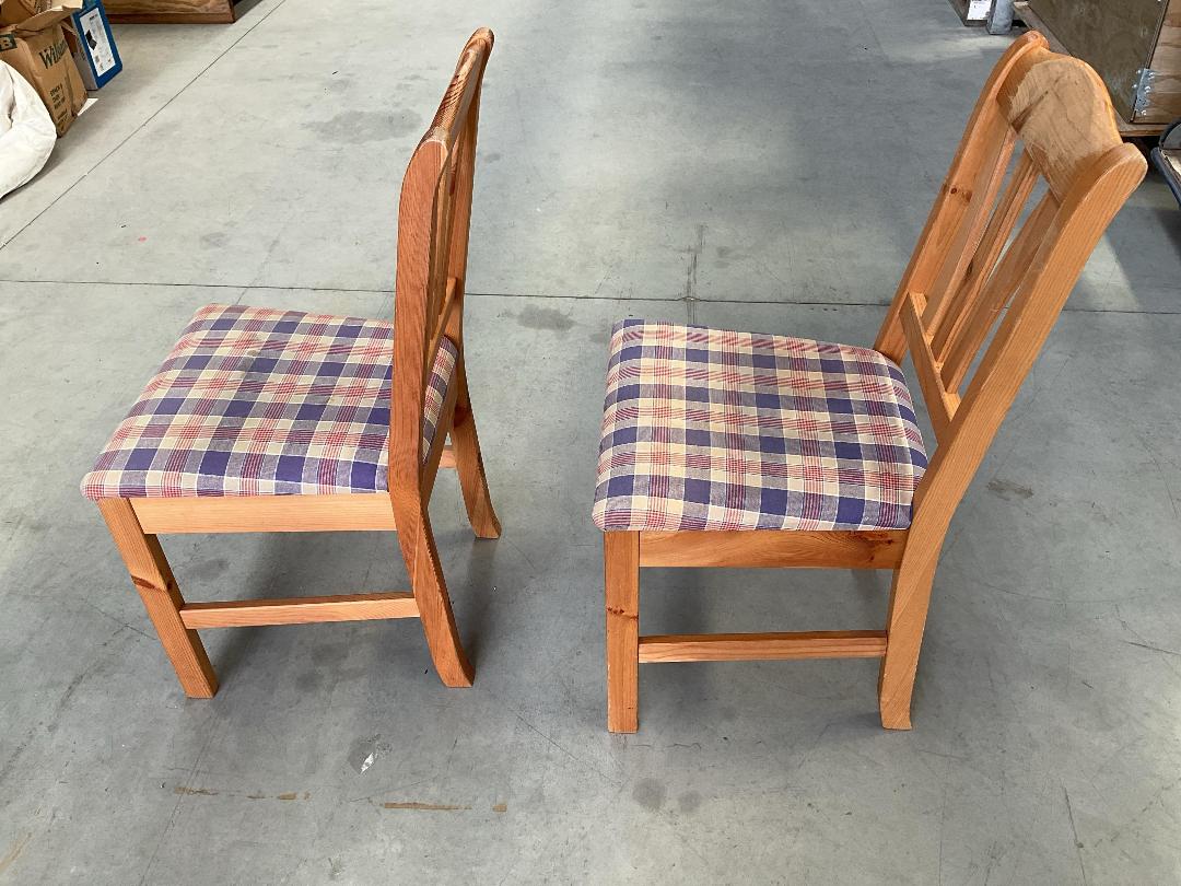 Photo '10' of 2x Wooden-Like Dining Chairs