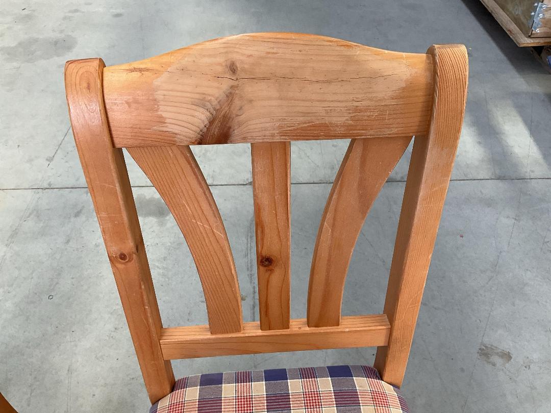 Photo '8' of 2x Wooden-Like Dining Chairs