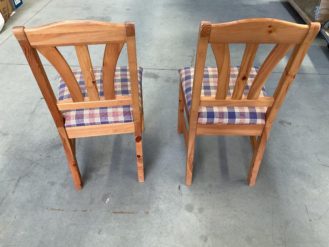 Photo '11' of 2x Wooden-Like Dining Chairs