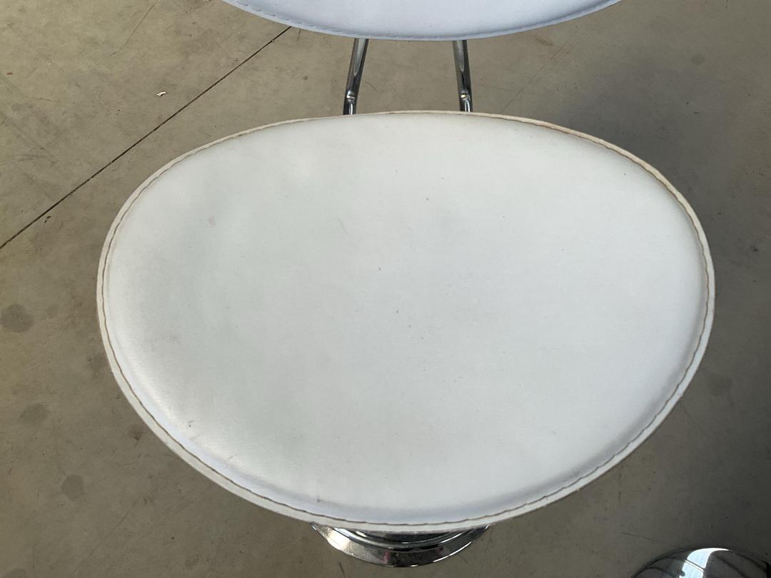 Photo '5' of 2 Bar Stools Photo '5' of 2 Bar Stools