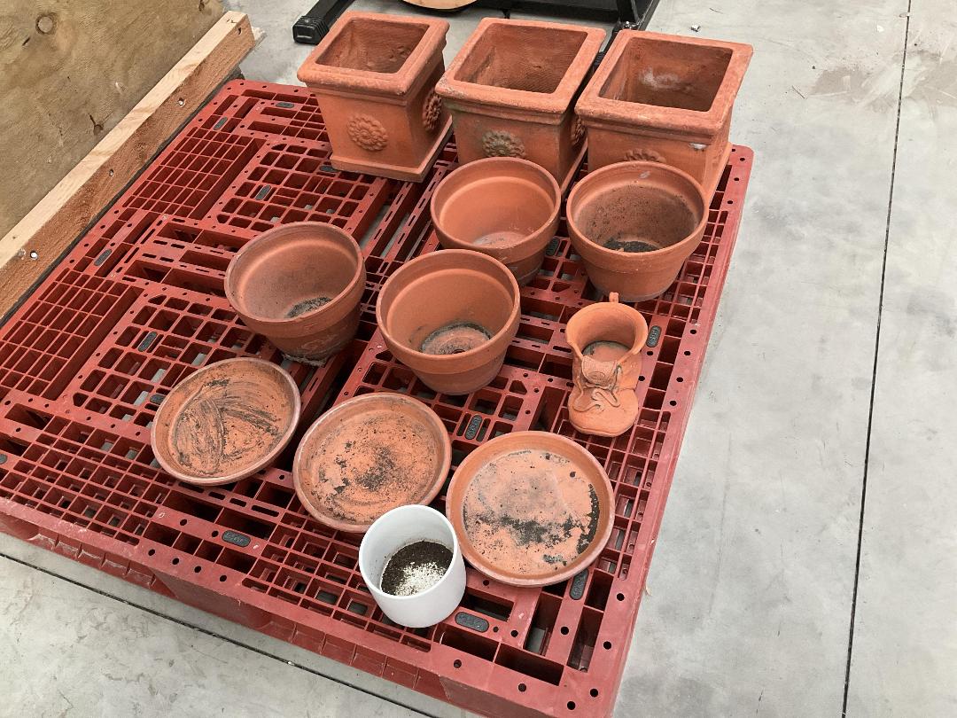 Photo '13' of Terracotta Coloured Garden Pots