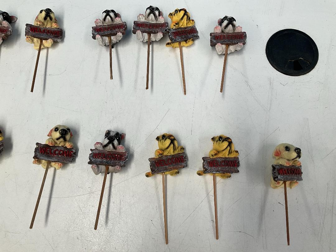 Photo '3' of 43x Approx Dog Ornament Welcome Stakes *New* Photo '3' of 43x Approx Dog Ornament Welcome Stakes *New*