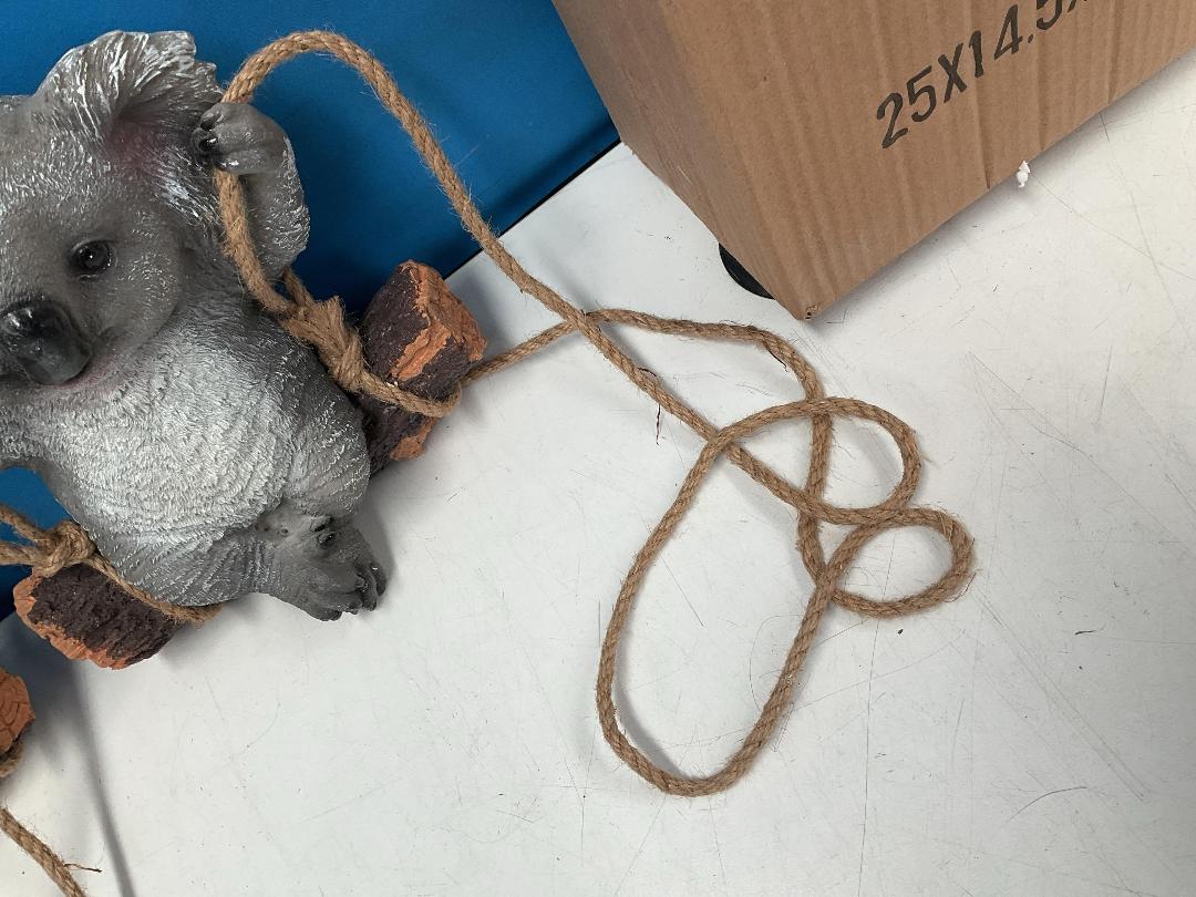 Photo '8' of 2x Koala Outdoor Hanging Ornaments *NEW* Photo '8' of 2x Koala Outdoor Hanging Ornaments *NEW*